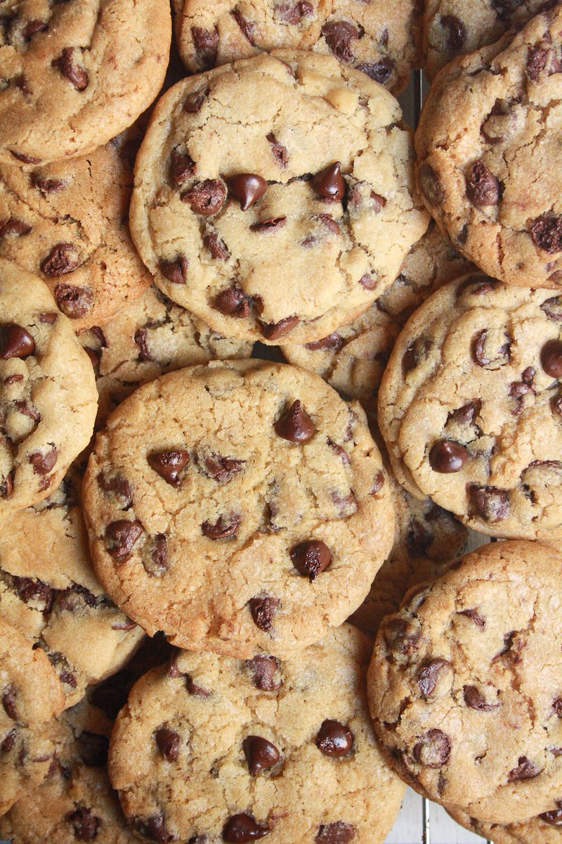 Happy Monday! Here are my net pip gains per day for last week:

Monday +1,005 pips
Tuesday +300 pips 
Wednesday +4,790 pips 
Thursday +600 pips  
Friday +330 pips

Remember that all positions are taken, managed and exited live in our trade room. Traders have access to every