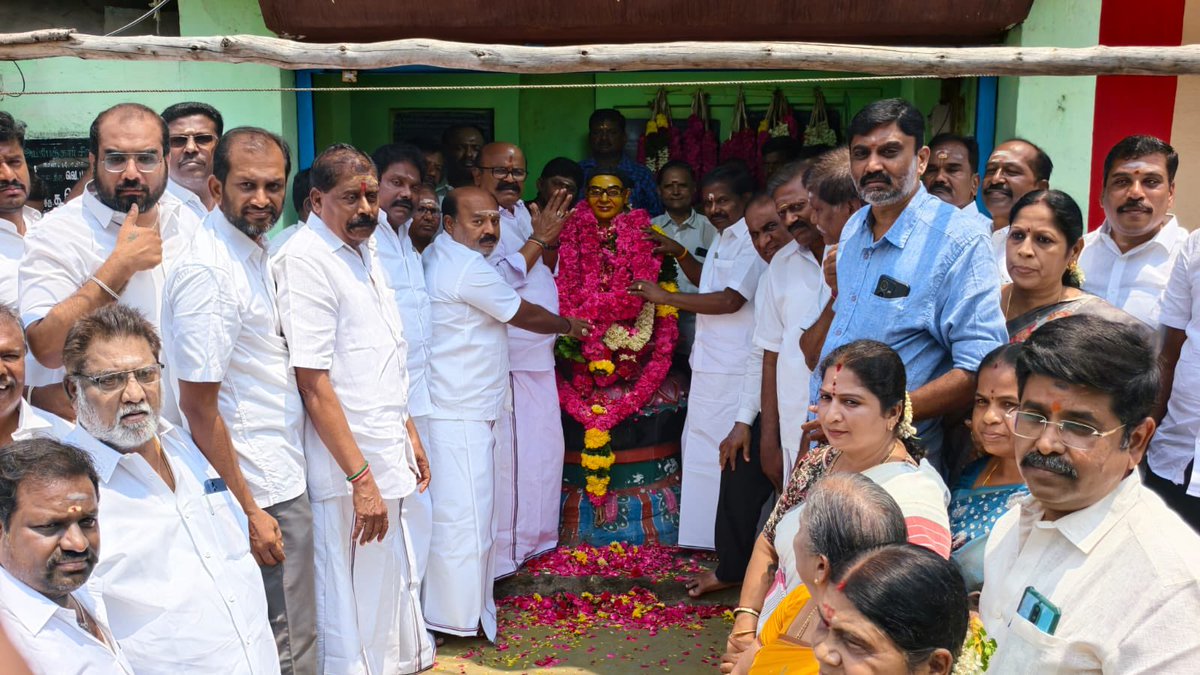 GunasekaranMLA's tweet photo. புரட்சியாளர் டாக்டர் அம்பேத்கர் பிறந்த நாள் விழாவில் #BabasahebAmbedkar https://t.co/ar5gtQpeaG