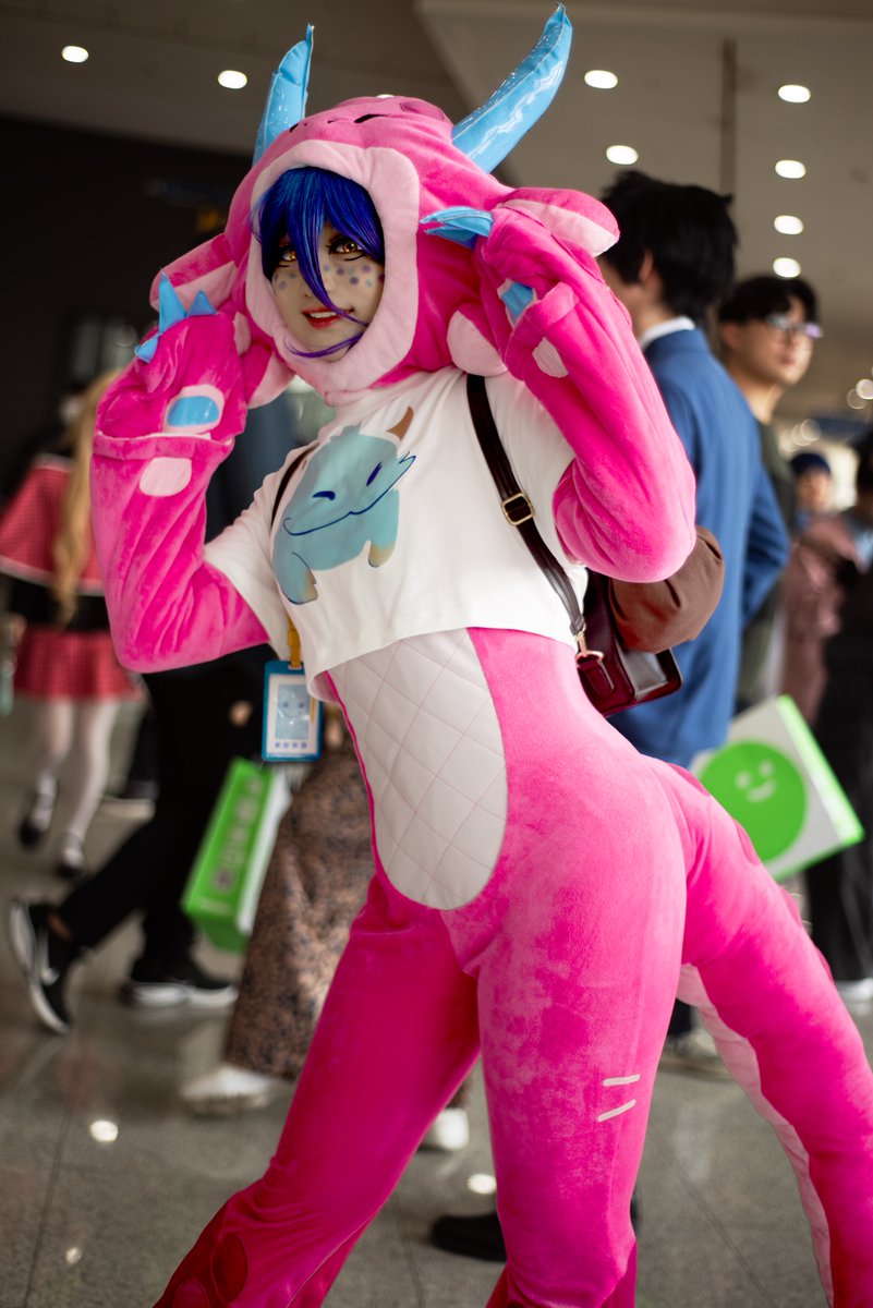Team_JK22's tweet photo. 2025.03.23 코믹월드
League of Legends
- Cosplayer Neeko🦎
Cos. @Violet_S_PLUM
#LeagueOfLegends #lolcosplay
#Neeko #neekocosplay #cosplayerneeko
#니코코스프레 #롤코스프레 https://t.co/JbN00bl6Au