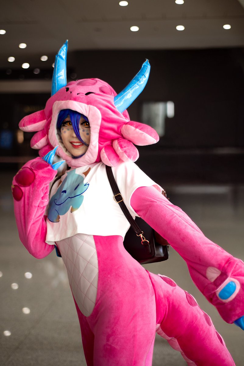 Team_JK22's tweet photo. 2025.03.23 코믹월드
League of Legends
- Cosplayer Neeko🦎
Cos. @Violet_S_PLUM
#LeagueOfLegends #lolcosplay
#Neeko #neekocosplay #cosplayerneeko
#니코코스프레 #롤코스프레 https://t.co/JbN00bl6Au