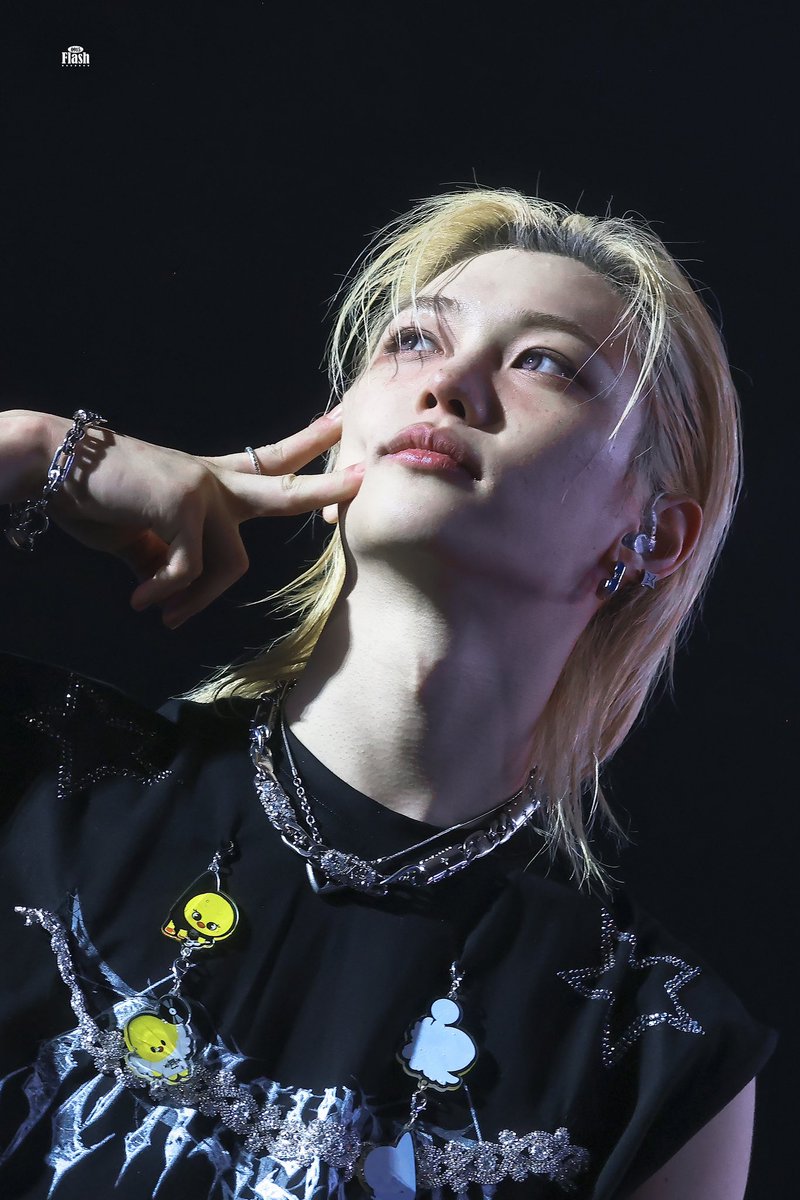 Flash_Felix0915's tweet photo. 250413｜dominATE Mexico City HD
bye-bye Latam🥹🥹

#felix #필릭스 
#straykids     #스트레이키즈 https://t.co/WFFs3tb88E