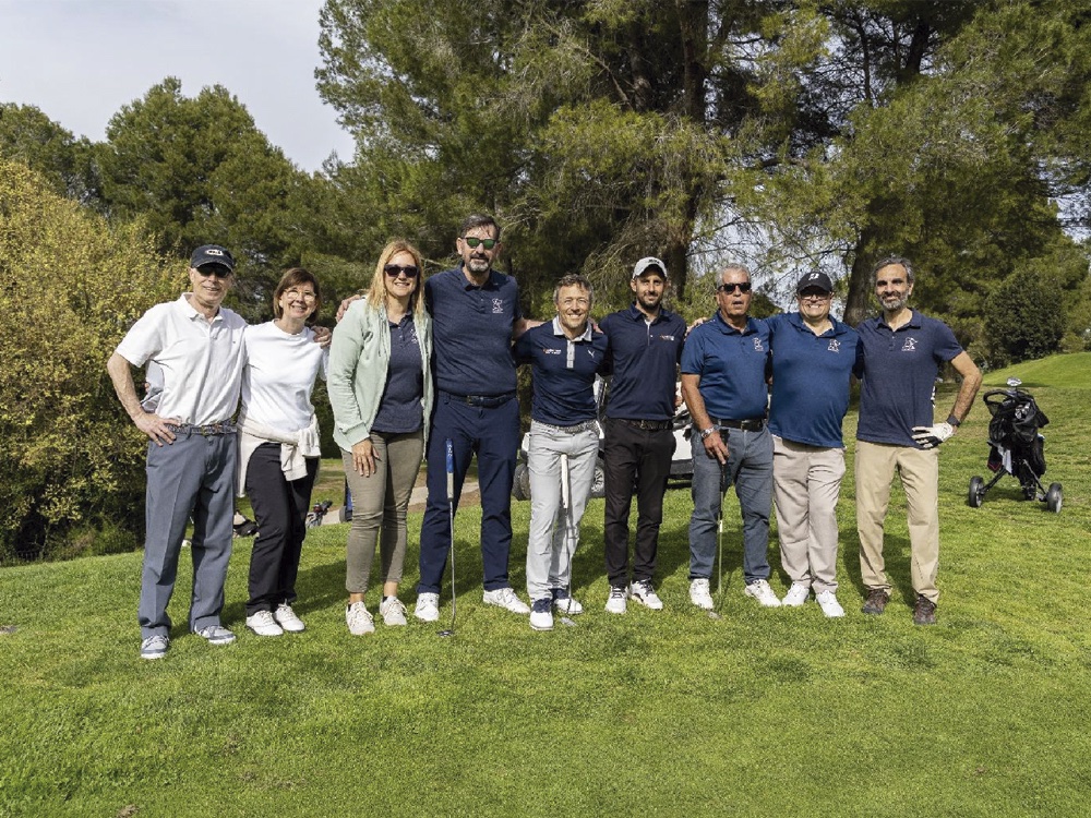 bcngolfacademy's tweet photo. El pasado 11 de abril 'Golf con Parkinson' celebró el Día Mundial del Parkinson con un Pro-Am inolvidable en el Club de Golf Barcelona ⛳️⬇️  https://t.co/DteQgIjPzY https://t.co/zdZIXBbDAt