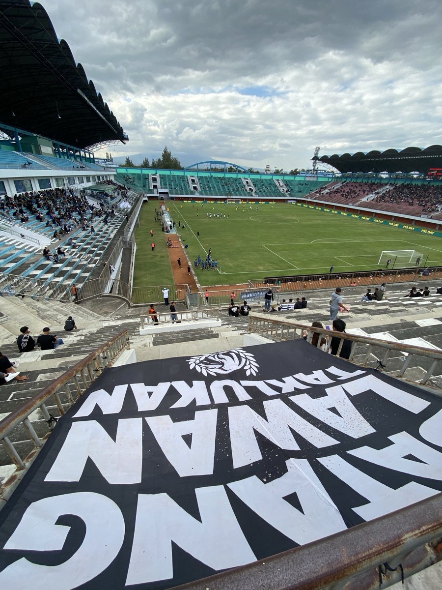 southgatebois's tweet photo. Sampai jumpa di sudut yang sama, PSS PER SEMPREπ³π¬
#OneManOneFlag https://t.co/meUF2GXdpr
