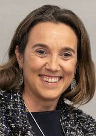 #CucaGamarra nadie NORMAL se ha reído de su condición sexual, mientras ella, se dedica a llamar Begoño a Begoña Gómez y ahora a insinuar q #PilarAlegria es un puton.
La doble moralidad de una sra lesbiana