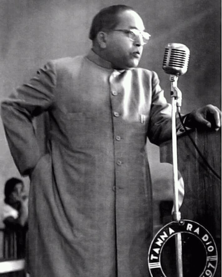 swapnilb78's tweet photo. आपण सर्वप्रथमही भारतीय आहोत आणि अंतिमत: ही भारतीय आहोत. – डॉ. बाबासाहेब आंबेडकर

स्वातंत्र्य, समता आणि बंधुता यांची शिकवण देणारे विश्वरत्न, भारतीय राज्यघटनेचे शिल्पकार डॉ. बाबासाहेब आंबेडकर यांच्या जयंतीनिमित्त विनम्र अभिवादन...!💙 https://t.co/mj08IOulfX