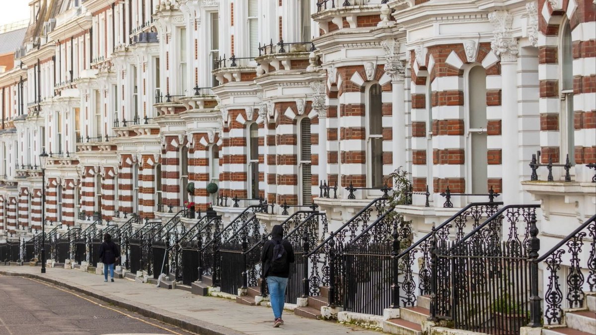 Only 3% of fines on offshore companies for not declaring UK property collected: Transparency campaigners says failure to enforce penalties does not provide ‘strong deterrent’ against non-compliance dlvr.it/TK7yfZ