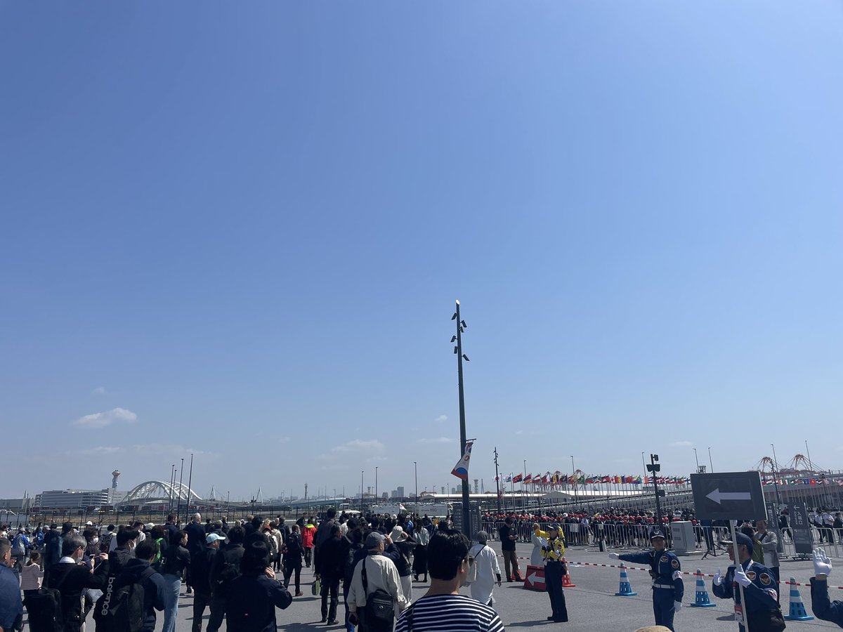 clashofchichin's tweet photo. ちまたで話題の万博きた https://t.co/sikbwAZ8Jt