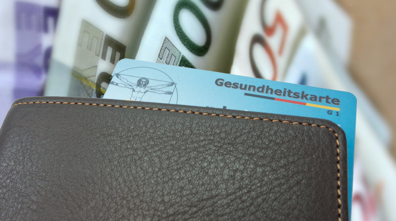 EUSchwerbehind1's tweet photo. Kassen-Spitzenverband kritisiert Koalitionsvertrag und fordert Notprogramm #Deutschland #Hilfe #News #Berlin #Newsroom #Nachrichten #presse #Kassen #Spitzenverband #Kritik #Koalitionsvertrag #Notprogramm #Gesundheit https://t.co/KcB5IsIdnh https://t.co/Hn1Z5GEBXW