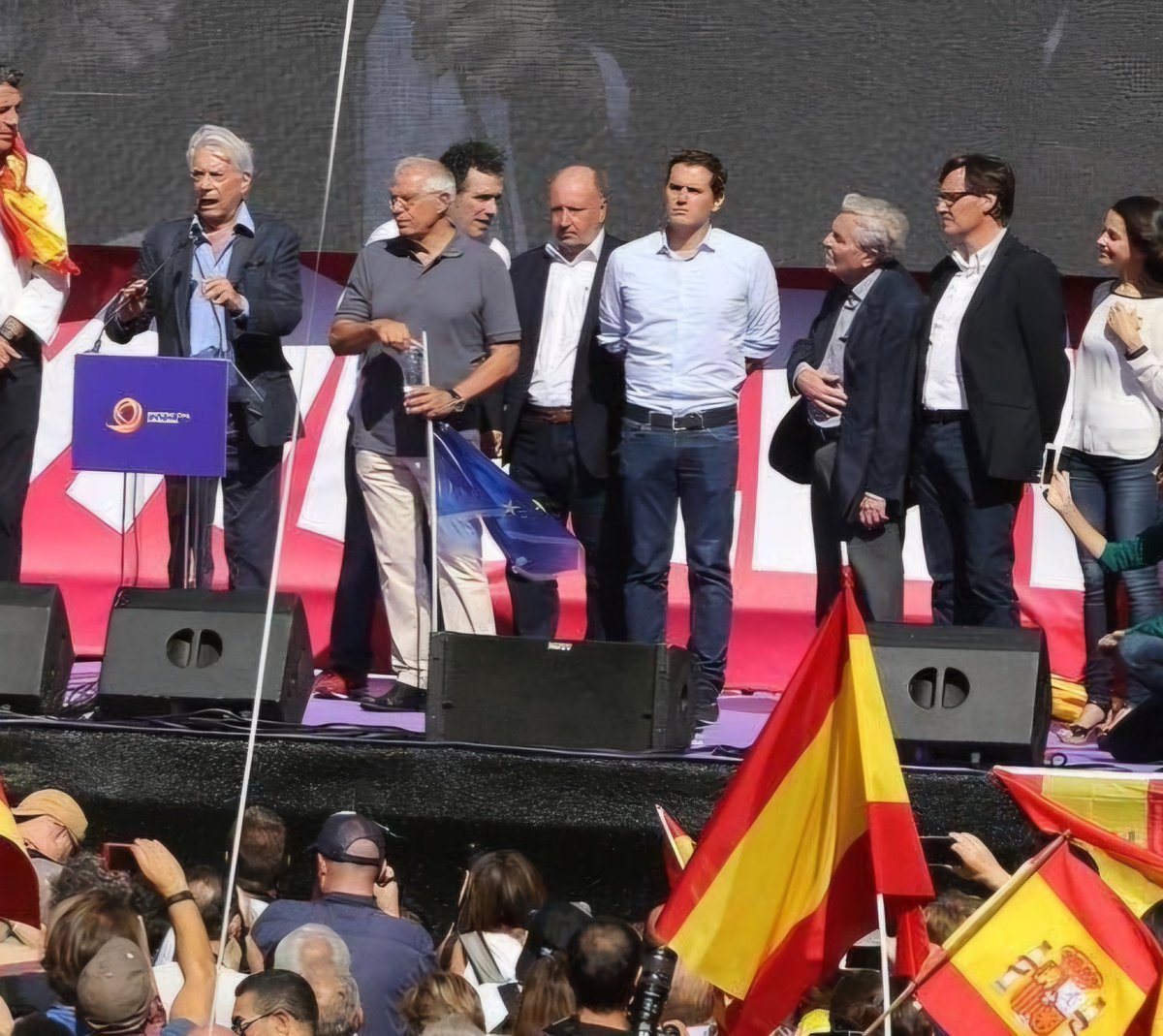 Oriol Andrés (@oriolanix) on Twitter photo <a href="/salvadorilla/">Salvador Illa Roca</a> Suposo que t'hauria de donar el condol per la pèrdua d'un amic teu amb qui vas compartir l'odi contra Catalunya. <a href="/salvadorilla/">Salvador Illa Roca</a> Suposo que t'hauria de donar el condol per la pèrdua d'un amic teu amb qui vas compartir l'odi contra Catalunya.