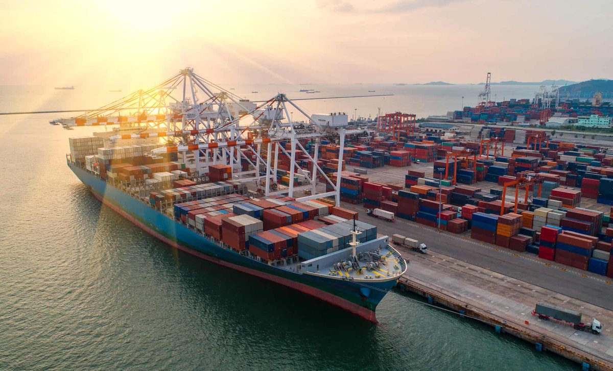 UNCTAD - Trade Logistics (@unctad_tlb) on Twitter photo 📢We’ve just released new data on #MaritimeConnectivity
— now with monthly country data available from January 2023!
In collaboration with <a href="/MdsTransmodal/">MDS Transmodal</a>
📊Dive into the data:
🔽
unctadstat.unctad.org/datacentre/dat…
📄More about the #LSCI:
🔽
unctadstat.unctad.org/datacentre/rep…
#MaritimeStatistics 📢We’ve just released new data on #MaritimeConnectivity
— now with monthly country data available from January 2023!
In collaboration with <a href="/MdsTransmodal/">MDS Transmodal</a>
📊Dive into the data:
🔽
unctadstat.unctad.org/datacentre/dat…
📄More about the #LSCI:
🔽
unctadstat.unctad.org/datacentre/rep…
#MaritimeStatistics