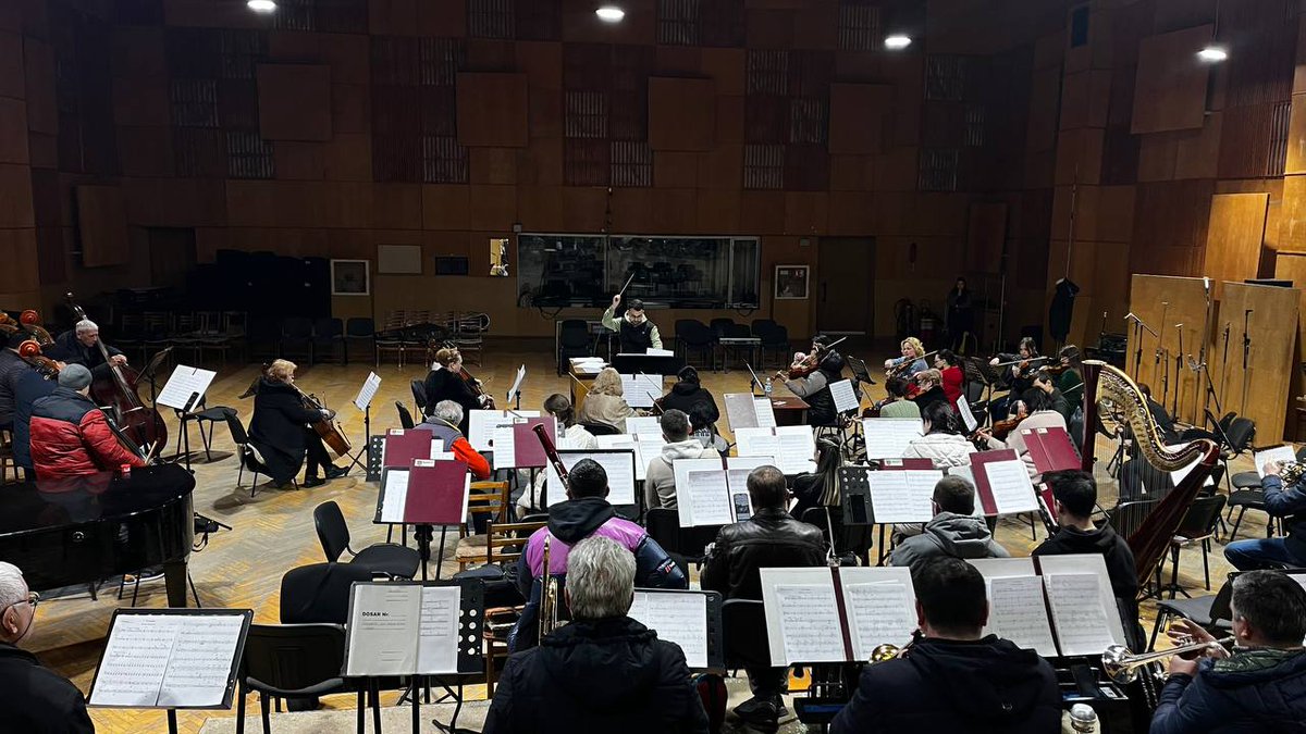 teleradiomd's tweet photo. 🎻 Pregătirile sunt în toi pentru „O seară pe Bosfor”!
#TRM #ReușimÎmpreună https://t.co/hhrdpAK4IS