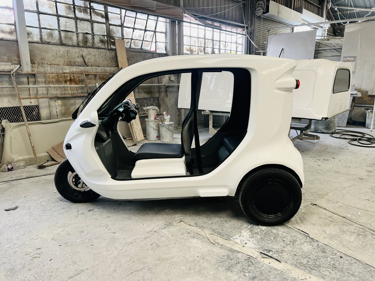 ScooterRSA's tweet photo. We’re going the extra mile – sustainably. As we power your journey with smarter, cleaner mobility, our lease price adjusts to R5,950/month (VAT incl). This ensures we keep delivering top-tier service, support & savings. #ElectricMobility #Zbee #Scooter https://t.co/rCdHsZHiFH