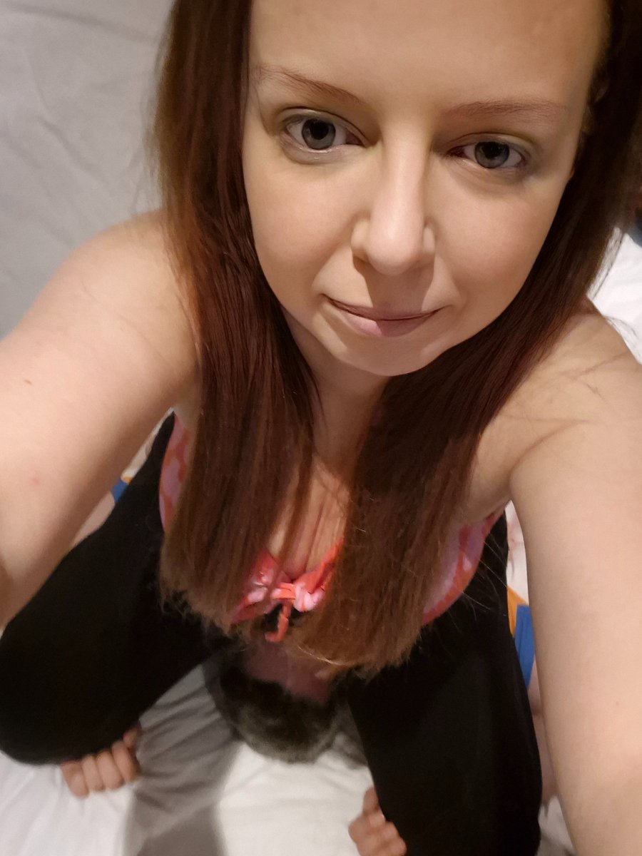 RussB_28's tweet photo. I had a real fun roll around with the lovely @ManchesterGir13 yesterday ❤️ She's great company, even if it was somewhat a one-way conversation being trapped underneath her! 🤭🙊 https://t.co/GG5aHD4Yjk
