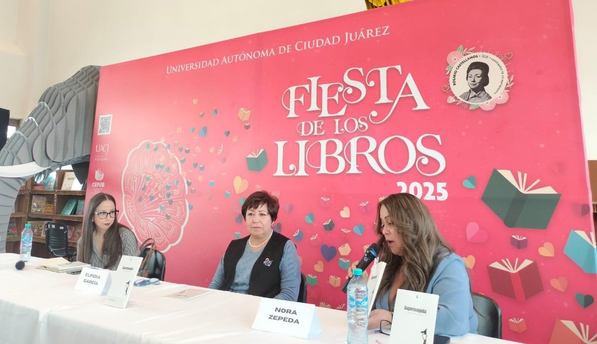 MaquilaDonna's tweet photo. Feliz de haber acompañado a @monicalavin en la presentación de su maravilloso libro de cuentos El lado salvaje, luego de la presentación de Supermaquila, mi más reciente publicación. Fiesta de los libros UACJ https://t.co/kfZO1ElUjc
