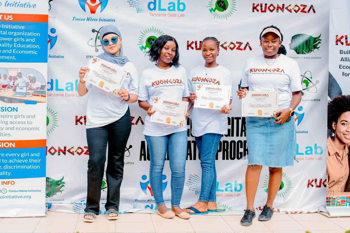 NdotoTimiza's tweet photo. Tumekamilisha siku 5 za mafunzo. Wanawake wajasiriamali wamejifunza masoko ya kidijitali, namna ya kusimamia biashara zao, kuandika business plan lakini pia namna ya kufanya biashara zao kidijitali. Tunawapongeza washiriki wetu kwa kumaliza program.

#ProjectKuongozaTz2024 https://t.co/kQDtQ7n9w9