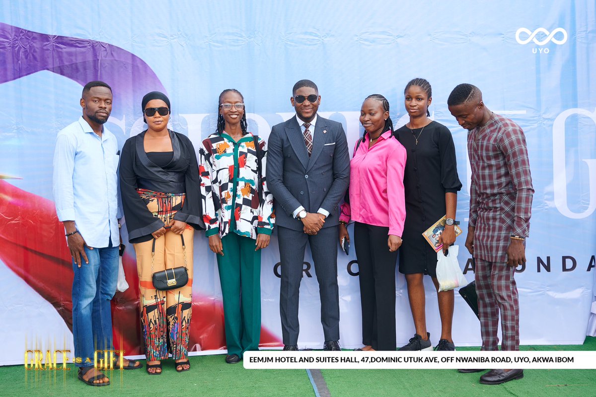 cci__uyo's tweet photo. Bonding time!!! 

We get to bond with our siblings after service.🤭

If your picture is here, type "HI" in the comment section🫠

Let's gooo💃🏽💃🏽💃🏽

#cciuyo #cciglobal #coloursofgrace https://t.co/ikylYWmaqj