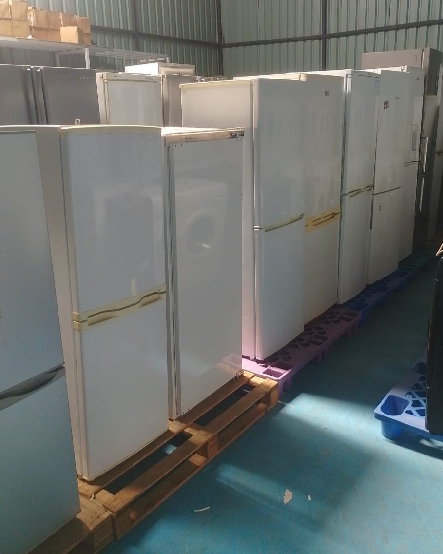 FRefrigera20099's tweet photo. Kickstart your week with reliable cooling! 🚀 FRAPA Refrigeration ensures your business operations run smoothly from Monday morning. Quality you can depend on. #FRAPA #MondayMotivation #CommercialRefrigeration #BusinessSolutions. https://t.co/9FNBadmVmw