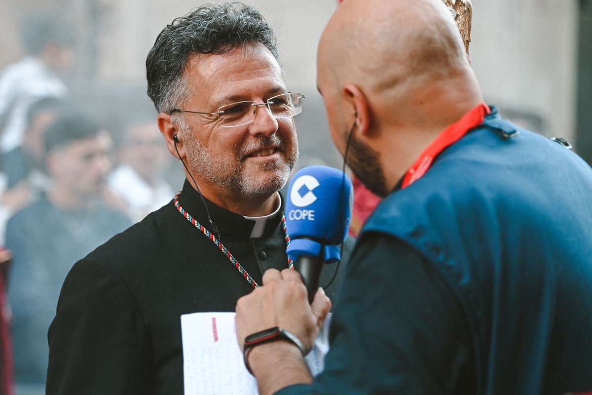 Gracias,  <a href="/SoyLazarus_/">LΛΖΛЯUS</a> #SemanaSanta2025 #Málaga