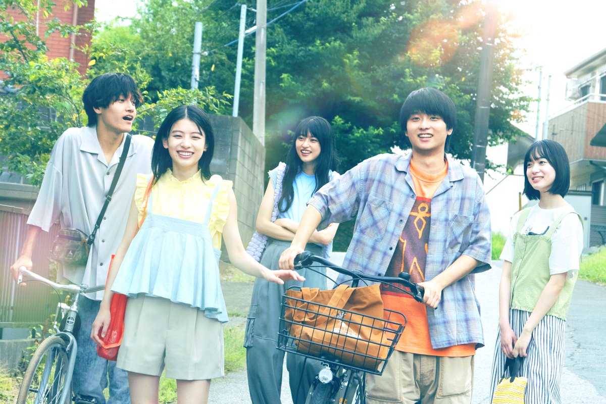 eigakakushigoto's tweet photo. ⋰
𝟓/𝟏𝟑(火)開催決定 ˊ˗
#映画かくしごと 完成披露試写会
10組20名様をご招待🩵
⋱

✅応募方法
⓵ 当アカウント@eigakakushigoto or 
　 公式Instagramをフォロー
⓶ 応募フォームに入力
☞https://t.co/VL0etCFtkM
⏰4/25(金)〆切

📅5/13(火)夕刻予定
🎤登壇 ※予定
#奥平大兼 #出口夏希 
#佐野晶哉(#Aぇǃgroup) #菊池日菜子 #早瀬憩
#中川駿 監督
📍都内某所

🔗詳細
https://t.co/rIeaKPynDW