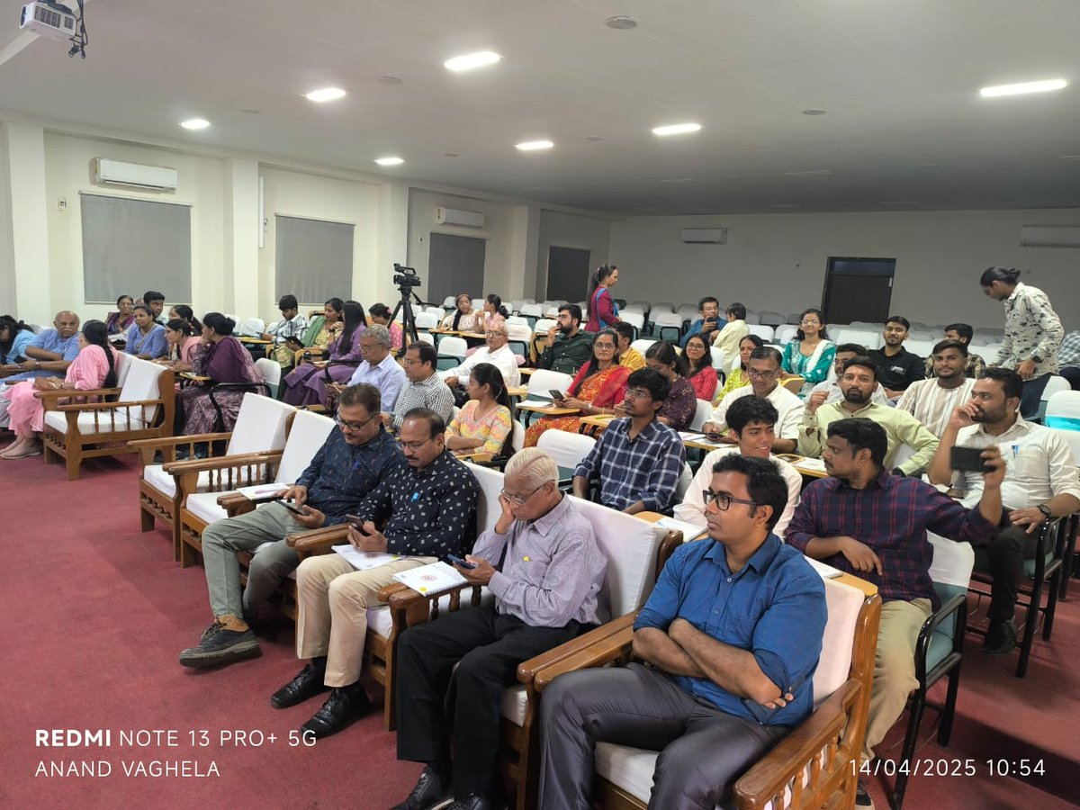 Dilipchaud73369's tweet photo. @InfoGujcost celebrate the #QuantumDay
🗺️ Gujrat Forest Research & Training Institute, Gandhinagar
April 14 2025
In the quantum world, observing something changes it. Are we shaping reality just by looking at it? #QuantumThoughts
@InfoGujcost https://t.co/VsO0Y4pieL