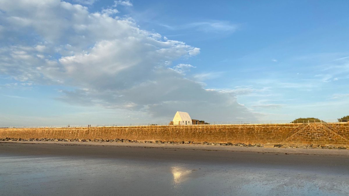 This is the white house in #Jerseyci official name Le Don Hilton and it features on the front cover of The Stolen Ones. It's in St Ouen bay and is just one of the many real places featured in the series about prison psychologist Saskia Monet and Detective Inspector Winter Labey.