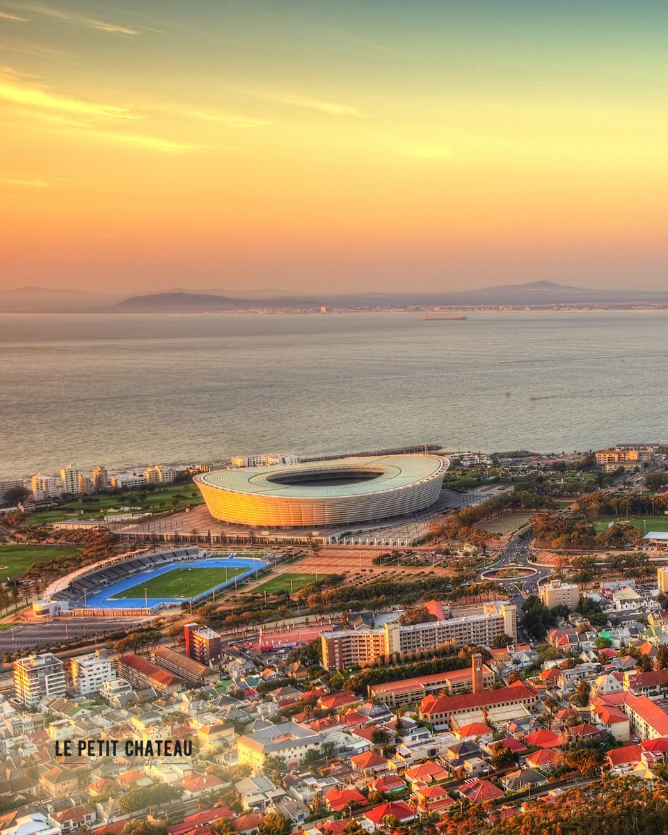 Staying at Le Petit Chateau Guesthouse places you near all the events and leisure activities in the Western Cape.
14 Agulhas Crescent, Nerina Skoongesig, Durbanville
+27 81 557 0684
info@lepetitchateau.co.za
lepetitchateau.co.za
#LePetitChateau #WesternCape #GuesthouseStay