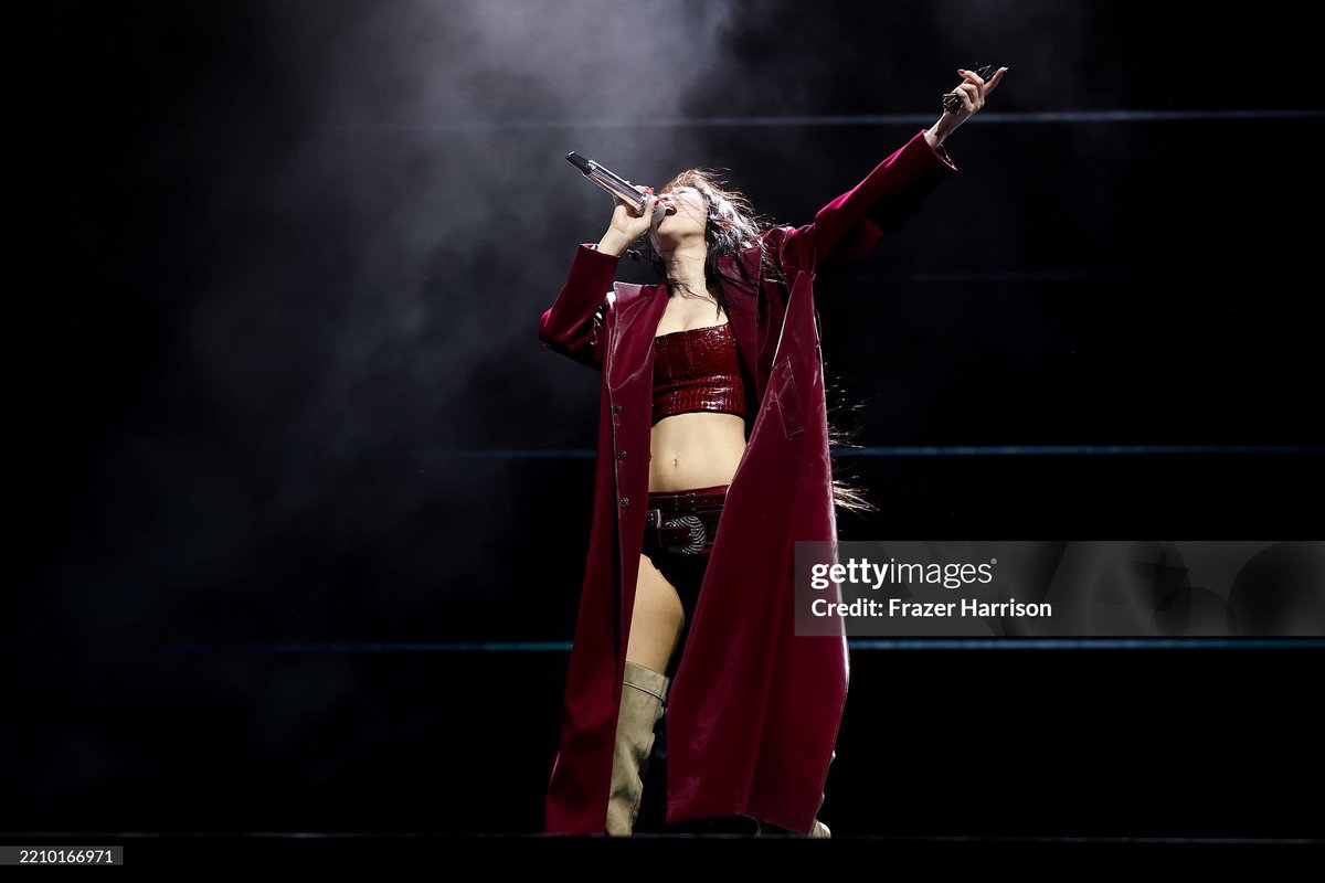 DC 제니 갤러리 tweet media