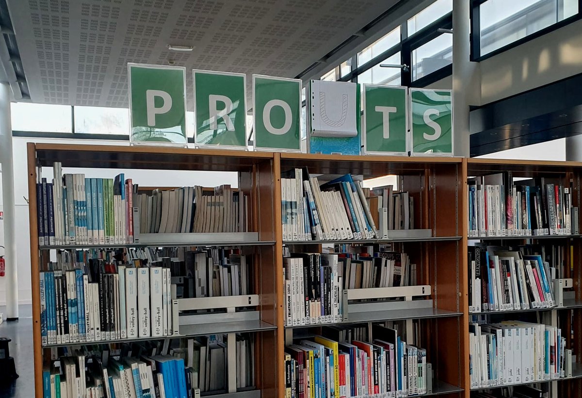 BUuphf's tweet photo. [Collections]
#scrabble
#MotCompteTriple
#nosétudiantsontdutalent 🥰

Et pourtant, nos collections en STAPS, ça n'est pas du vent : https://t.co/LIu0TwO1X7