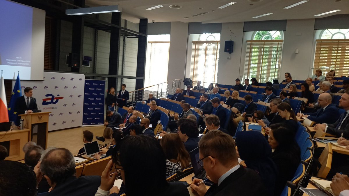 🇵🇱 is the centre of discussion on the Indo-Pacific and EU today.

We start 2 days of deliberations  with dozens of experts from across the world at the Warsaw Forum on EU-Indo-Pacific cooperation organized by <a href="/UniWarszawski/">Uniwersytet Warszawski</a> <a href="/WNPiSM/">WNPiSM UW</a> 
Partner of the event is <a href="/PISM_Poland/">PISM</a>