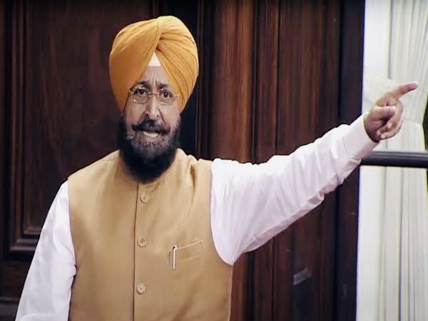 HPCheema8's tweet photo. ਦੁਆ ਕਰੋ ਕਿ ਸਲਾਮਤ ਰਹੇ ਮੇਰੀ ਹਿੰਮਤ
ਯੇਹ ਏਕ ਚਿਰਾਗ ਕਈ ਆਂਧੀਓ ਪੇ ਭਾਰੀ ਹੈ..!!
@Partap_Sbajwa https://t.co/RKxqqEu6oE