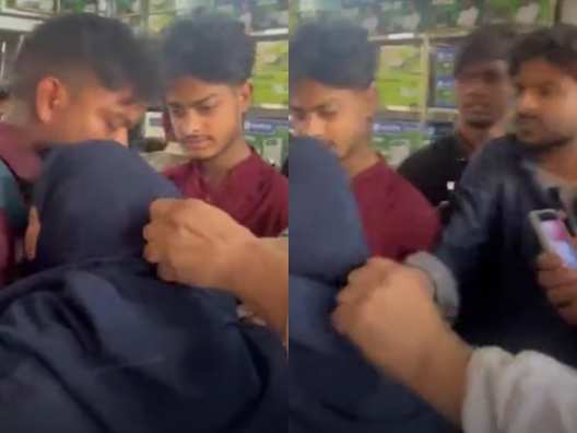 NewsAlgebraIND's tweet photo. HUGE 🚨 6 Muslim Men who attacked Burqa-Clad girl for travelling with Hindu Boy are now limping In Police Custody 🔥🔥

Now, They are now unable to even walk properly with broken legs.

Girls and Hindu Boy work in a bank & were on bike. 

Radicals then pulled them off the bike & also beat both of them. They even molested Muslim Girl.

Yogi Police did immediate justice 🔥
