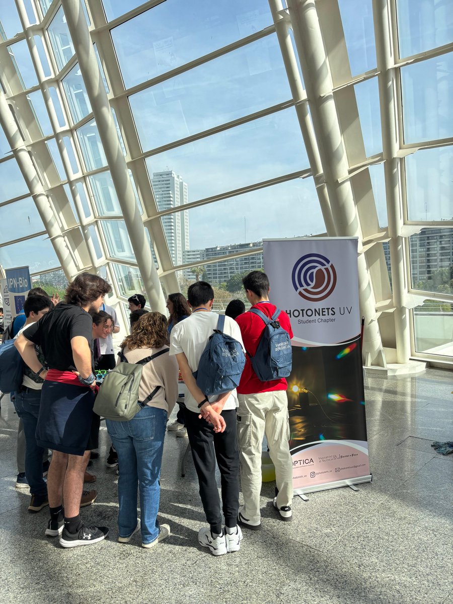 Ahir vam tindre l'oportunitat de col·laborar amb la Fira Experimenta amb les nostres demostracions. Un plaer com sempre i gràcies a totes per assistir!👩‍🔬💡🔊