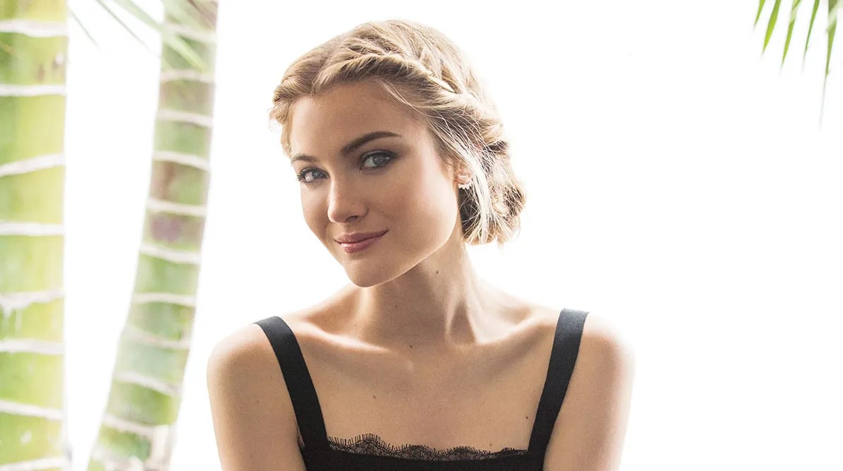 celebcrush4922's tweet image. Happy Birthday Skyler Samuels 🎂🌼
#HappyBirthday #Skyler #Samuels #SkylerSamuels #HappyBirthdaySkylerSamuels