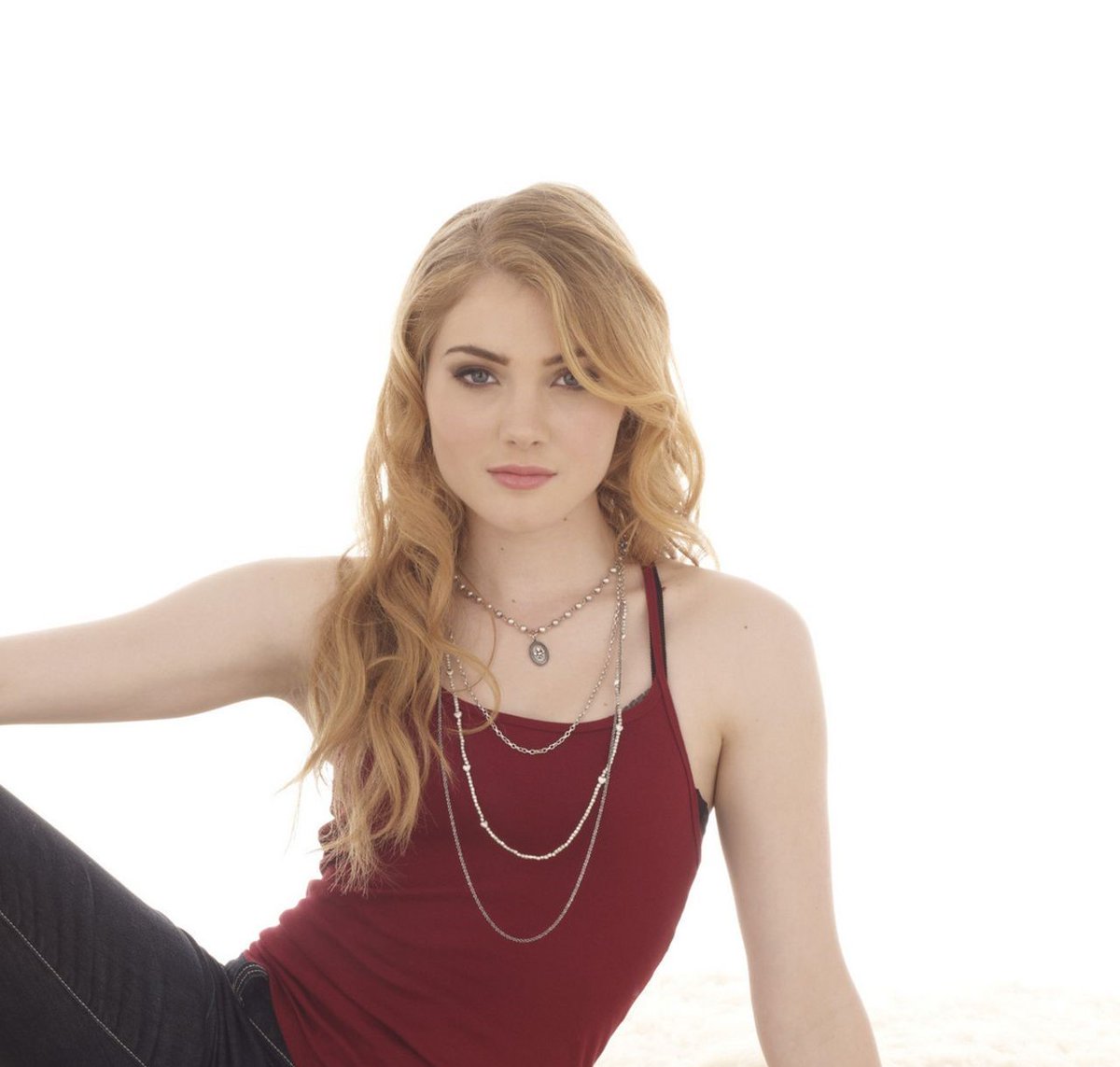 celebcrush4922's tweet image. Happy Birthday Skyler Samuels 🎂🌼
#HappyBirthday #Skyler #Samuels #SkylerSamuels #HappyBirthdaySkylerSamuels