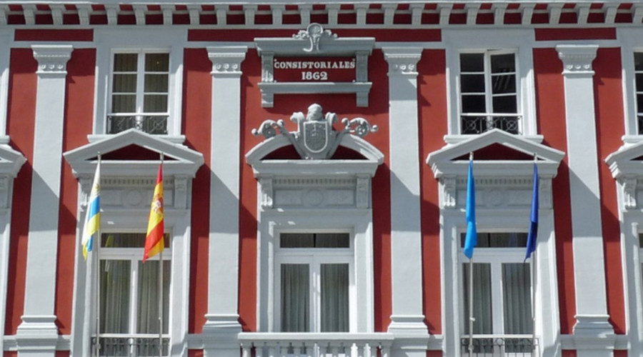 ConsultorAytos's tweet image. 👨‍⚖️ El #Ayuntamiento de #Mieres no puede celebrar sus #fiestas patronales en terreno de otro término #municipal 👉 ow.ly/hSJL50VzLxk