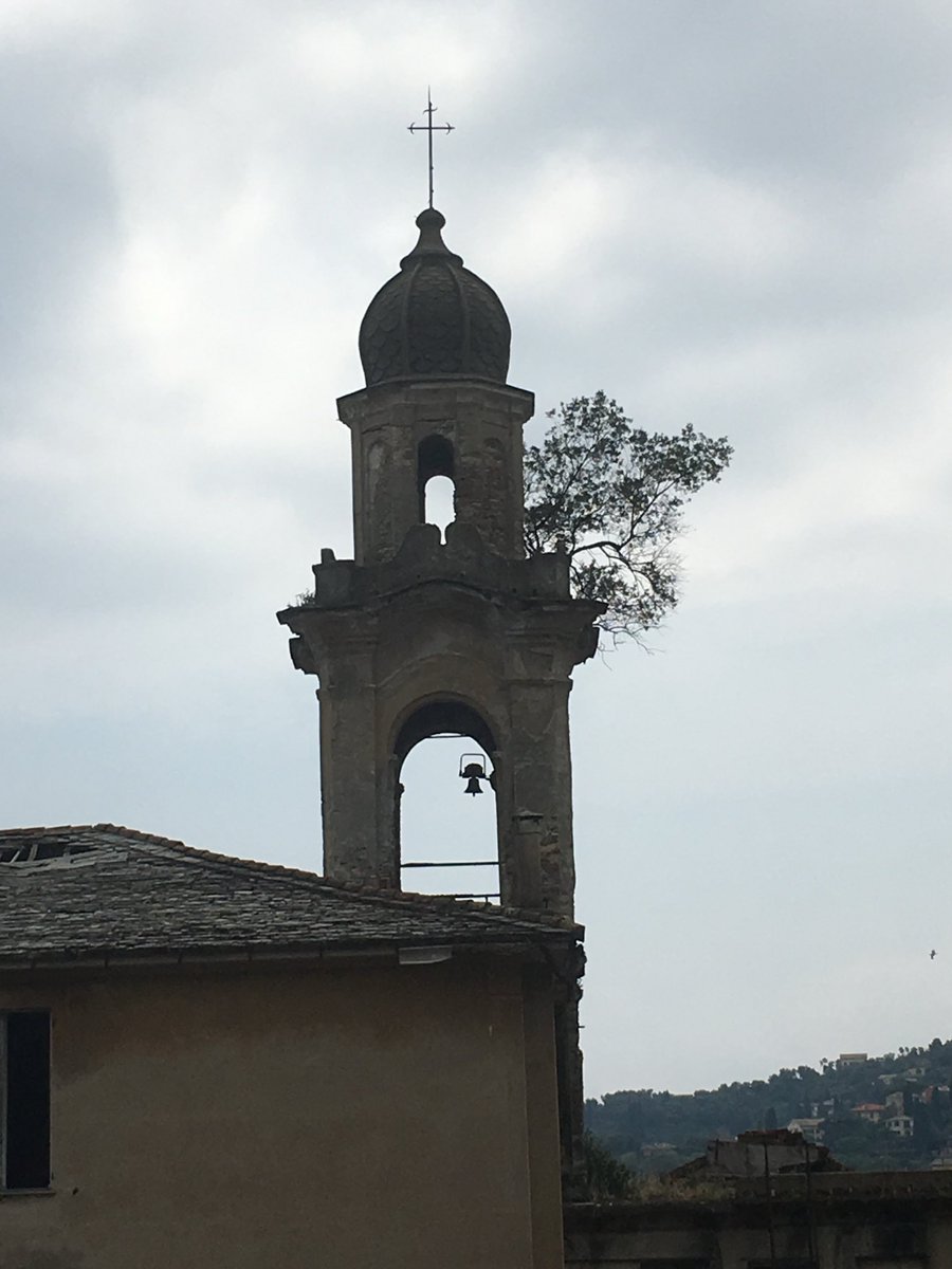 colomboclerici's tweet photo. #Urbex #UrbanExploration #CaseAbbandonate #DimoreAbbandonate - #Assoedilizia informa- #Italia #Chiese #Casolari #Castelli #Rocche - LEGGI https://t.co/E1sIyhPjZG https://t.co/t9RzYtgWYm