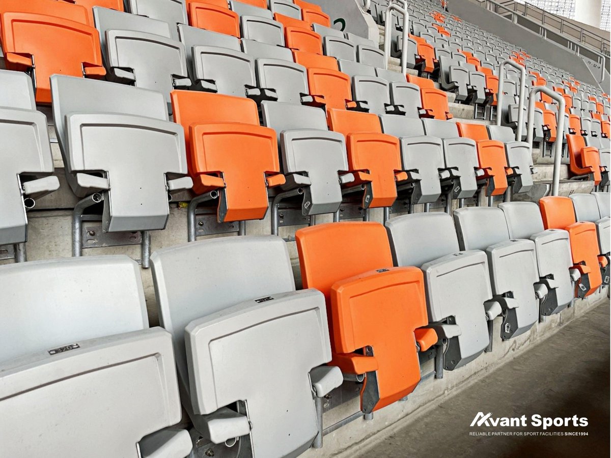 avantsports11's tweet image. Jakarta International Stadium – Avant Sports installed Diamond Series seating in this 82,000-capacity venue, spanning 205,000 sqm.
As the only stadium with a Platinum Green Building certification, it meets FIFA standards for load-bearing, fire resistance, and weather durability.