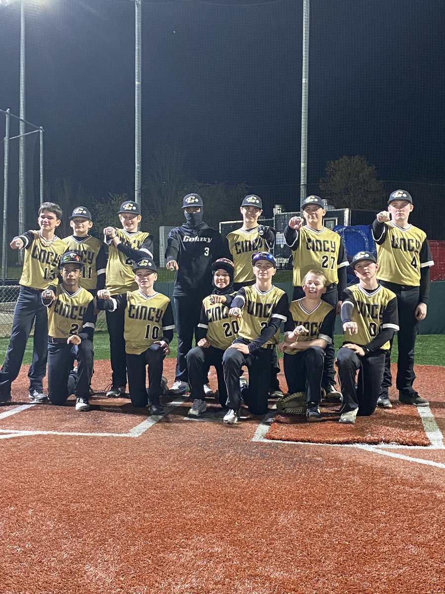 CinGalaxy2930's tweet photo. 12-hour day, falling short 7-6 in the final to @HitdogsOH.  Preceded by 16-4 W over Ohio Ice and 13-9 W over @homefieldelite.  Next: 4/16 vs. JB Yeager

Overbeck: 8-13, BB, 2 2B, 7RBI, 4R, SB
Emmons: 5-10, BB, 2 3B, HR, 10RBI, 2R, 2SB 💣
Baker: 6-10, 2BB, 3B, RBI, 4R; 7IP, 10K https://t.co/744YG6Xp1u