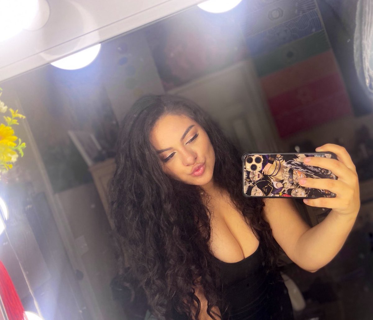 TOPSTEP payout requested ✨on the same account I’ve had for 1 year . 

Excited to get it , thanks <a href="/TopstepTV/">TopstepTV</a> <a href="/Topstep/">Topstep</a> for being a reliable firm 😊