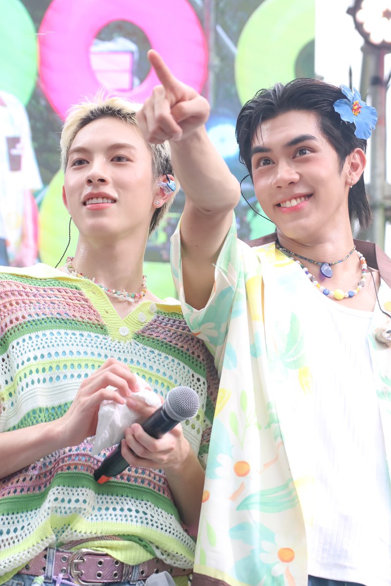 odnutcho's tweet photo. 14.04.2025 | ทำไรกันจ๊ะะ

#SamyanMitrtownSongkran2025xPROXIE
—
͟͟͞♡ #PROXIEth #PROXIEChokun 
#PROXIEOnglee https://t.co/SBIktx1Zme