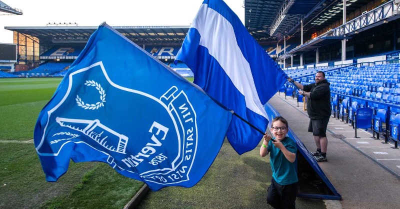 EITC's tweet photo. 🥹 👏 Over 400 junior Blues spent an unforgettable night under the stars of Goodison Park for the first and final Junior Sleepout.
 
Together, our incredible supporters raised over £40,000, helping the charity continue its life-changing work in L4 and beyond. 🌟💙