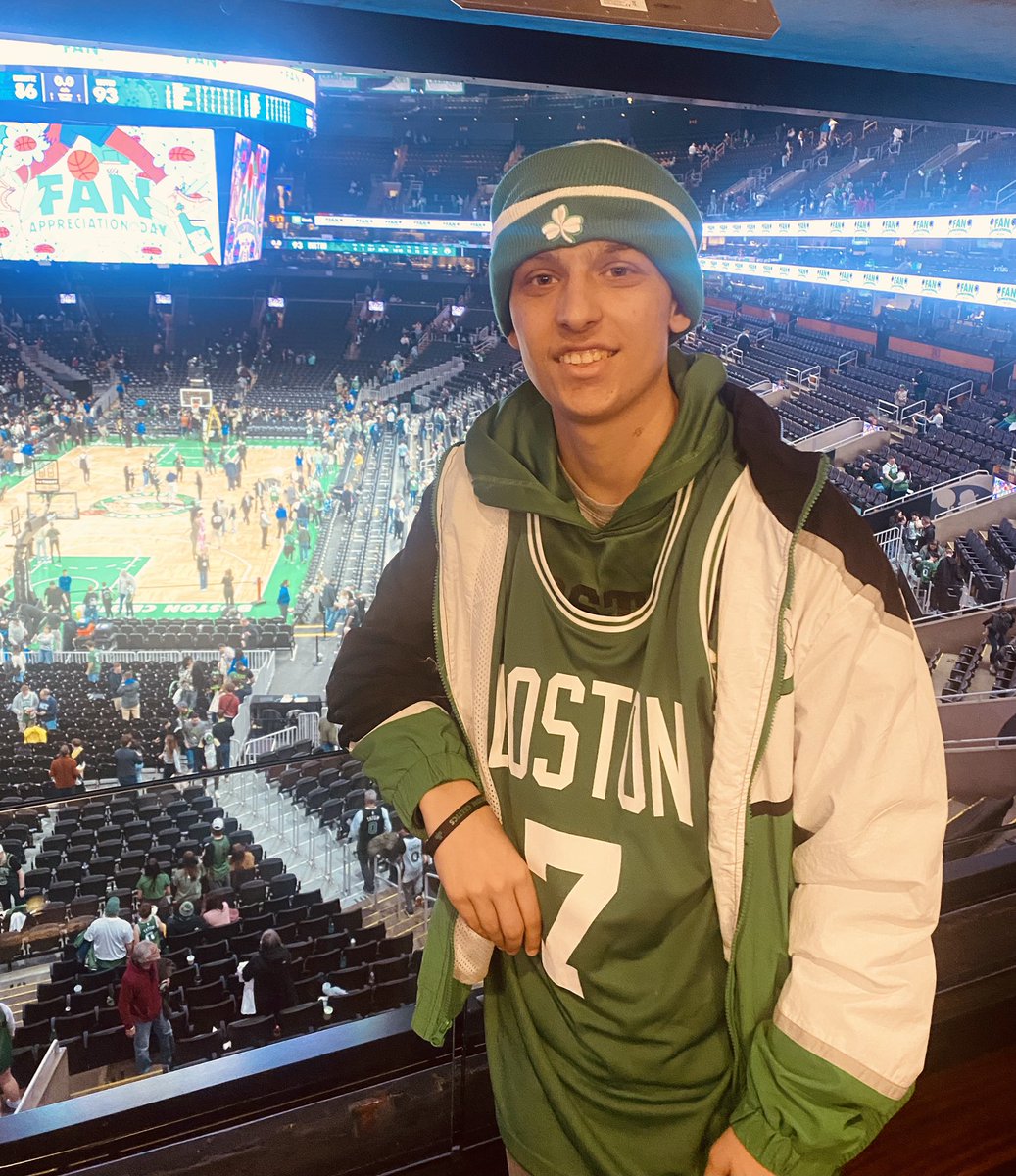 Lisa @ Jimmy Fund Clinic (@jfcactivities) on Twitter photo Sunday was for our boys☘️
It was an amazing day as they connected with each other & created memories💚
15 teens enjoyed cheering on their <a href="/celtics/">Boston Celtics</a> play their last regular season game from a luxury suite!
Gavin made sure he was representing his team for the day☘️💚 Sunday was for our boys☘️
It was an amazing day as they connected with each other & created memories💚
15 teens enjoyed cheering on their <a href="/celtics/">Boston Celtics</a> play their last regular season game from a luxury suite!
Gavin made sure he was representing his team for the day☘️💚
