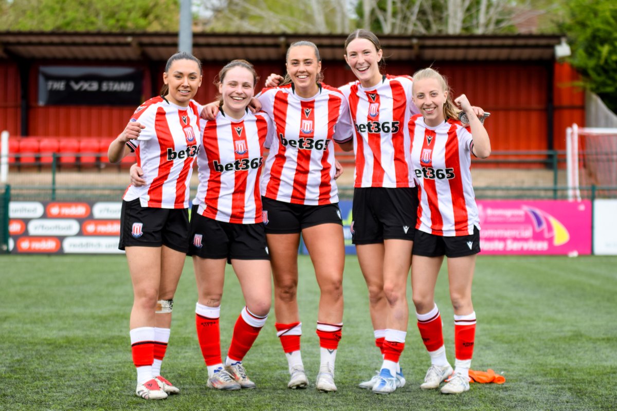 scfc_women's tweet photo. Monday Mood 😁 https://t.co/YPycfTYKZH