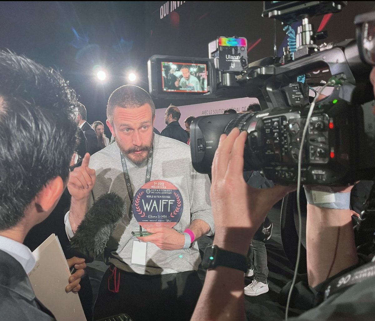 awai studio tweet media