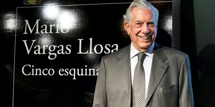 EditoRed Eurolatam (@editoredel) on Twitter photo 🕯️ El Gobierno de #España lamenta el fallecimiento de Mario Vargas Llosa, figura esencial de la literatura en español.
🇪🇸🇵🇪“Mi agradecimiento como lector por una obra inmensa”, escribió <a href="/sanchezcastejon/">Pedro Sánchez</a> .
✍️ <a href="/DiplomatinSpain/">Diplomat in Spain</a>
➤ Lee la nota: editored.org/2025/04/14/el-… 🕯️ El Gobierno de #España lamenta el fallecimiento de Mario Vargas Llosa, figura esencial de la literatura en español.
🇪🇸🇵🇪“Mi agradecimiento como lector por una obra inmensa”, escribió <a href="/sanchezcastejon/">Pedro Sánchez</a> .
✍️ <a href="/DiplomatinSpain/">Diplomat in Spain</a>
➤ Lee la nota: editored.org/2025/04/14/el-…