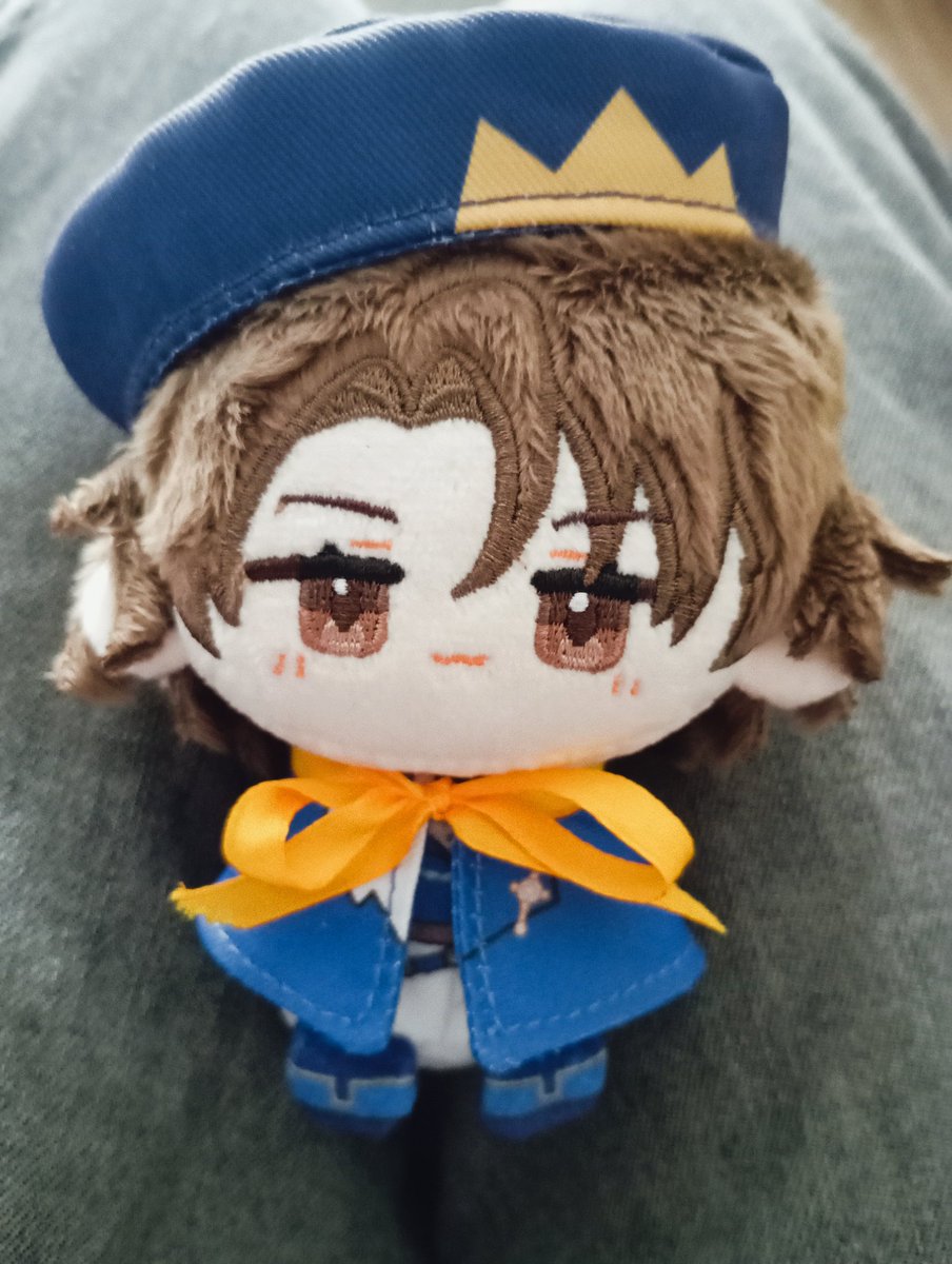 siciel27's tweet image. gave her a yellow ribbon to wear she's now even more fashionable and matching with me