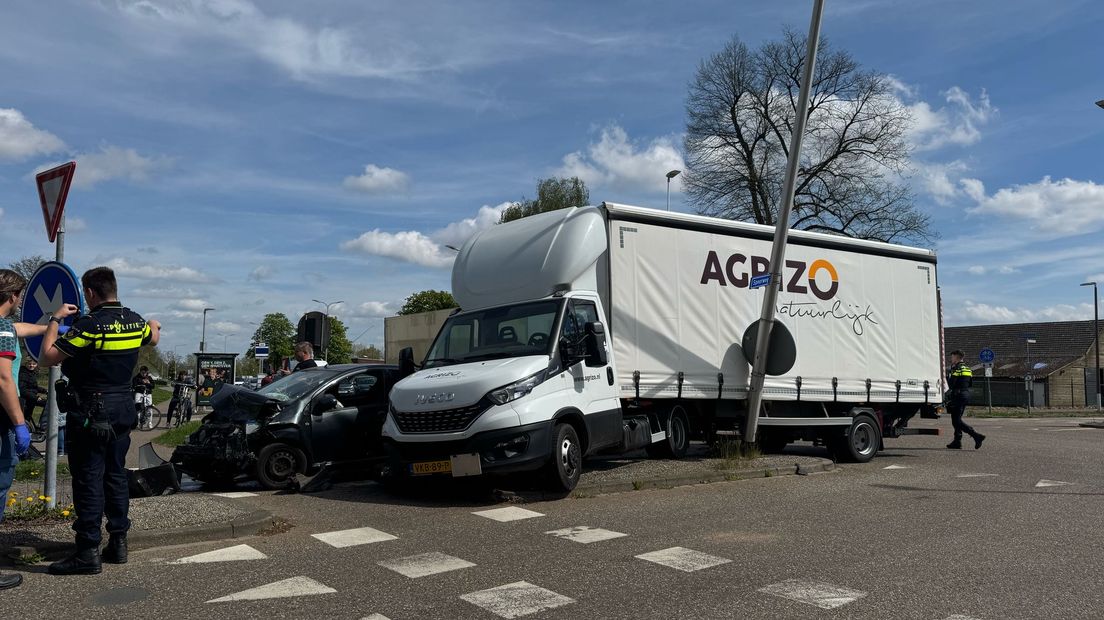 Automobilist gewond bij ongeval in Hegelsom