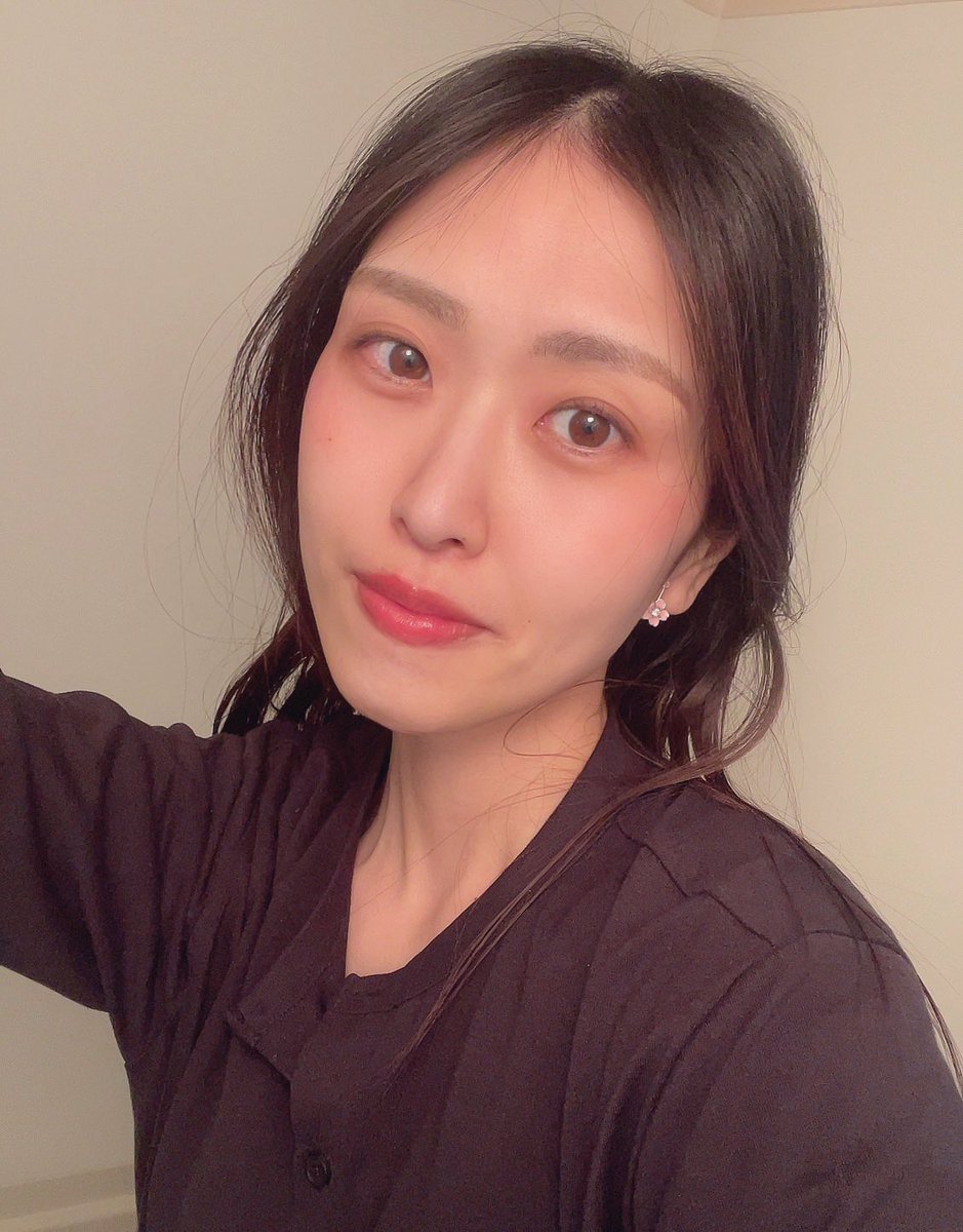 pala_sas's tweet photo. 今の眉毛のほうが主張強いけど周りからは好評で嬉しい🥹自然とメイクもナチュラルになった

やってもらってよかったな〜ん✂️ https://t.co/d8ALKnRjdF
