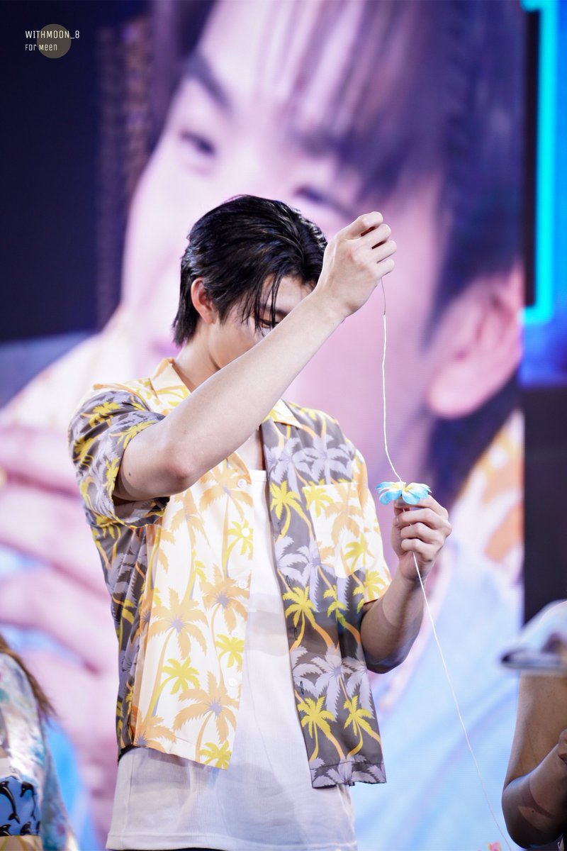 140425💦

ผู้ชายร้อยพวงมาลัย 
เขาว่าเป็น ผู้ชายเรียบร้อย จริงไหม🥹

<a href="/nichameen8/">Meen Nichakoon</a> 
#Meennicha8
#MEENPINGxICONSIAM