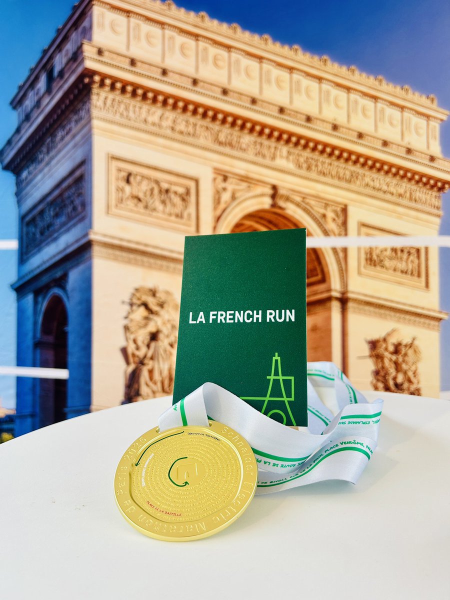 💚🥇🇫🇷
Marathon de Paris by <a href="/lafrenchrun/">🇫🇷 La French Run</a> 
Quelle expérience inoubliable pour nos clients, merci pour votre confiance !
#marathon #Paris #MedalMonday